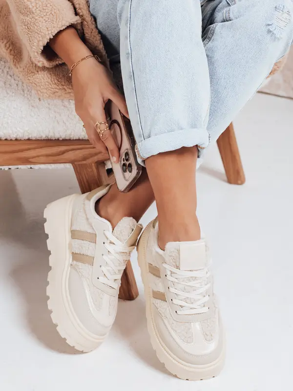 DStreet Дамски бежови ниски маратонки