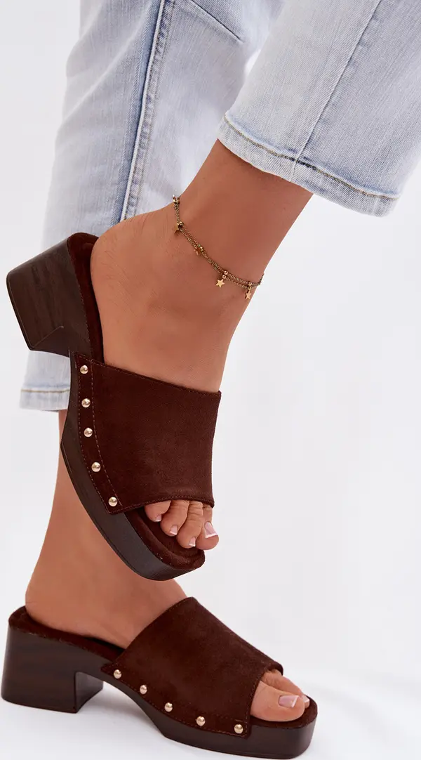 Boto Дамски чехли на платформа с декоративни катарами