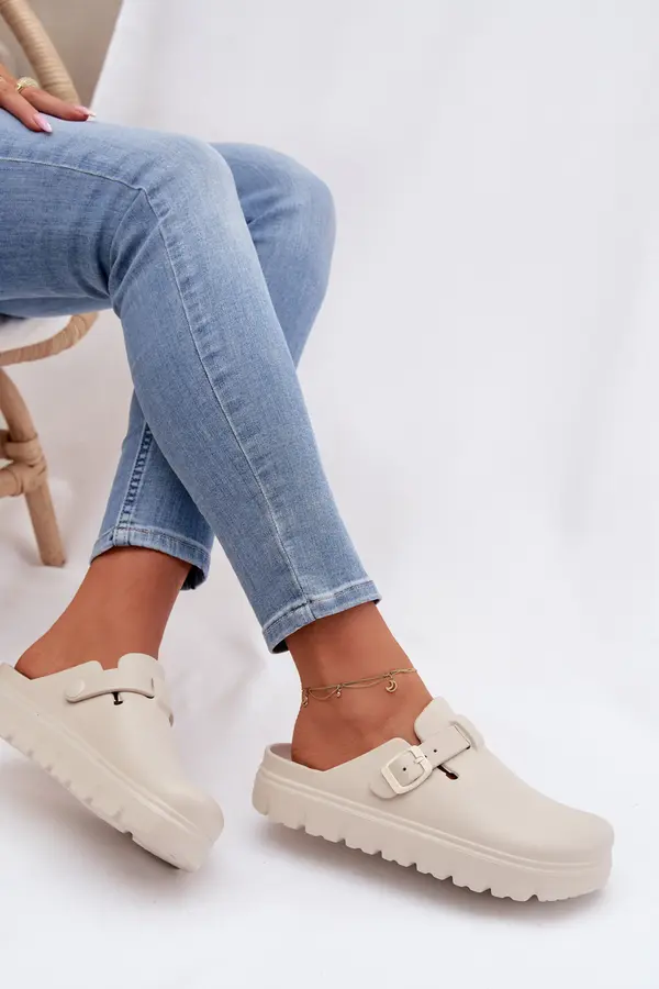 EVENTO Дамски джапанки EVENTO с катарама бежови Larinie