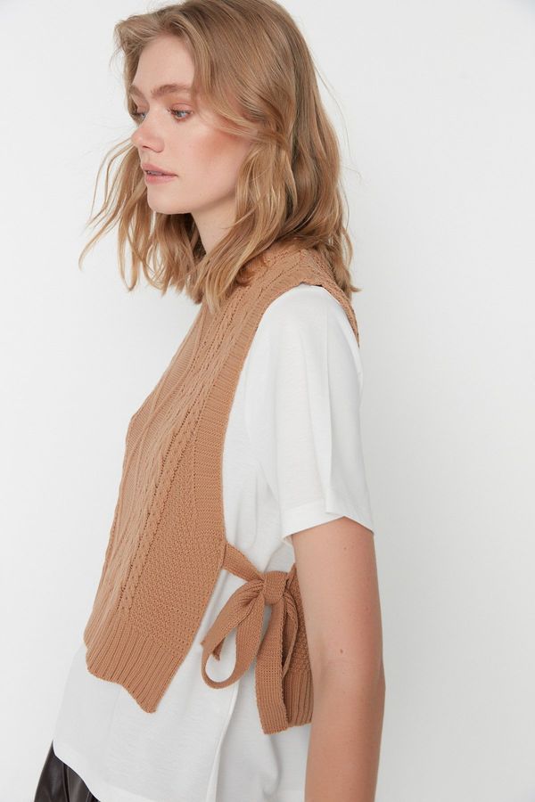 Trendyol Дамски елек. Trendyol TWOAW22SV0058/ANTHRACİTE