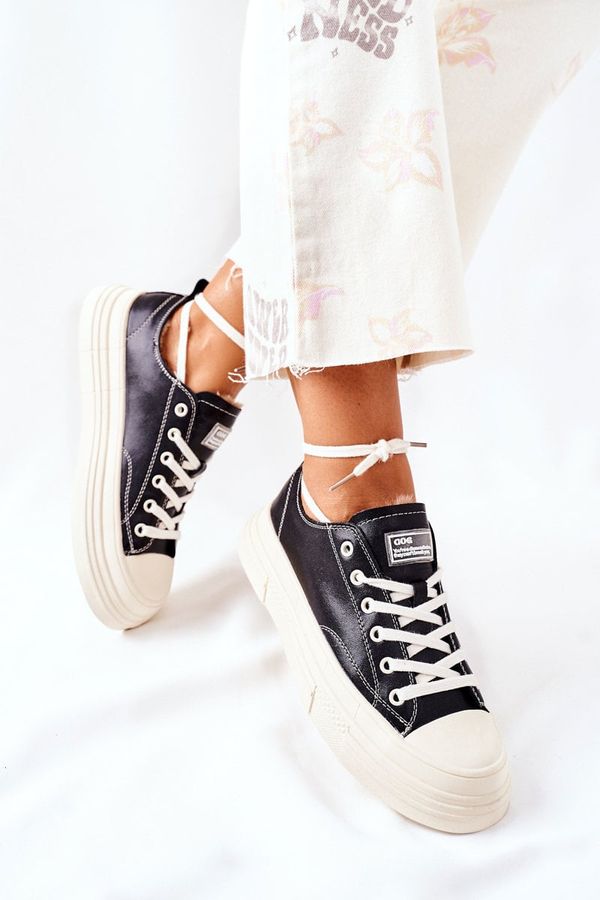 GOE Дамски изолирани маратонки GOE