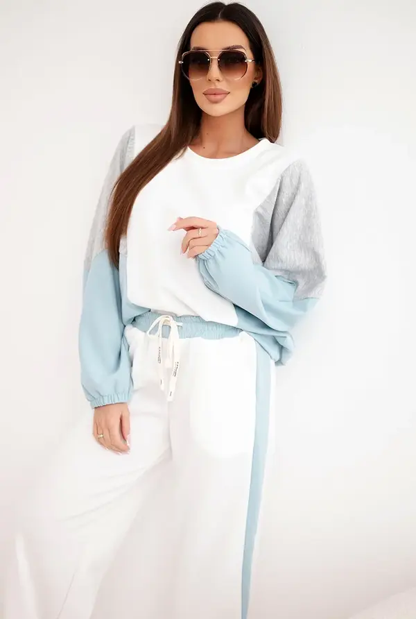 Kesi Włoski Дамски комплект от свободен суитшърт и широки панталони