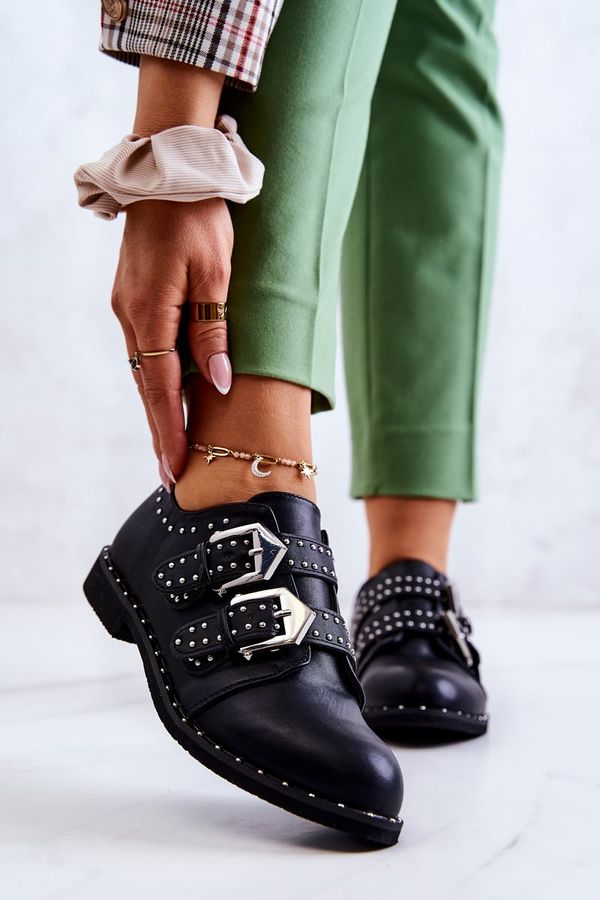 LU BOO Дамски кожени броги с катарами Lu Boo Черни