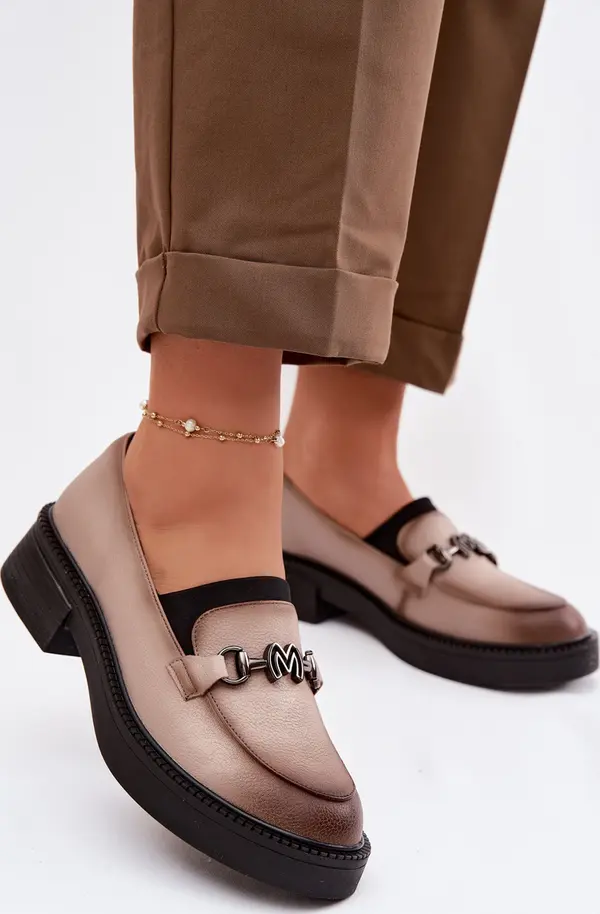 VINCEZA Дамски кожени мокасини с декорация Vinceza, бежови