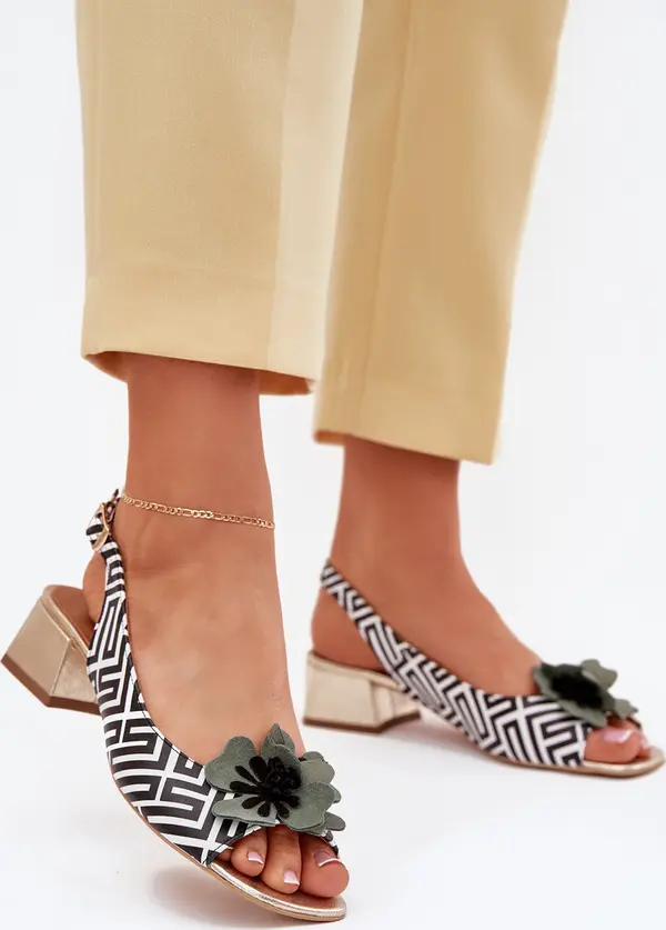 Laura Messi Дамски Кожени Сандали На Платформа С Декоративен Цвете Laura Messi 2973 Черно-Бяли