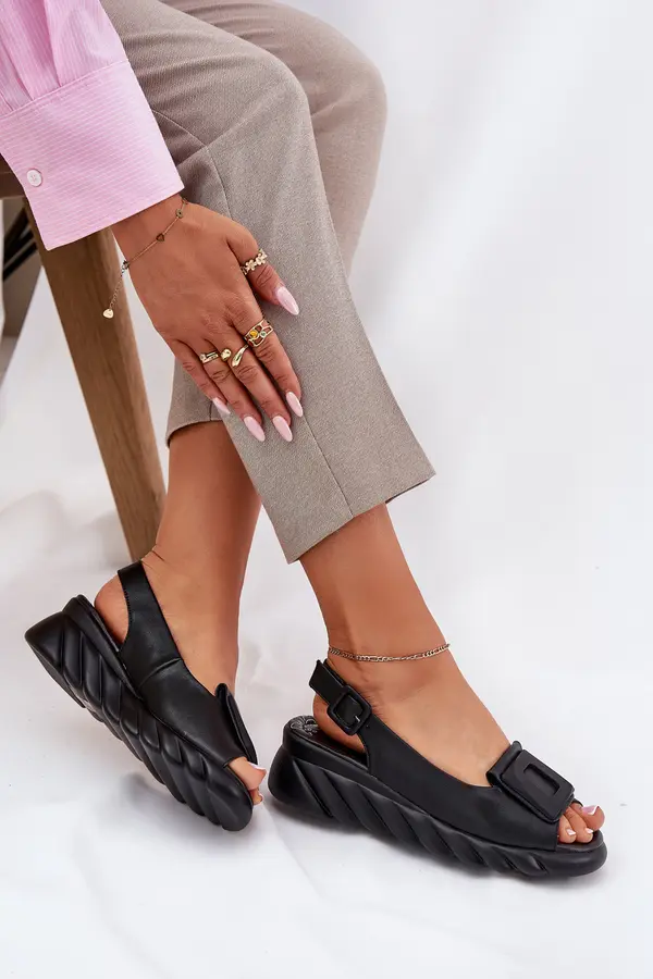 ARTIKER Дамски кожени сандали на ток с декорация Artiker Червени