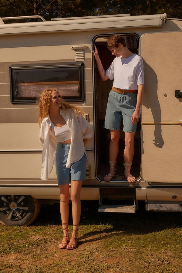 Trendyol дамски къси панталони Trendyol Denim