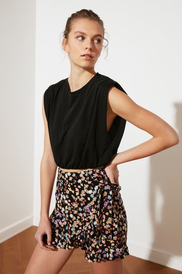 Trendyol Дамски къси панталони Trendyol Patterned