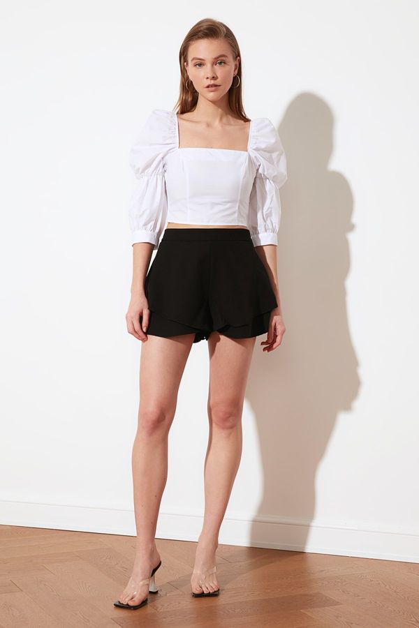 Trendyol Дамски къси панталони Trendyol Skirt-Looking Shorts