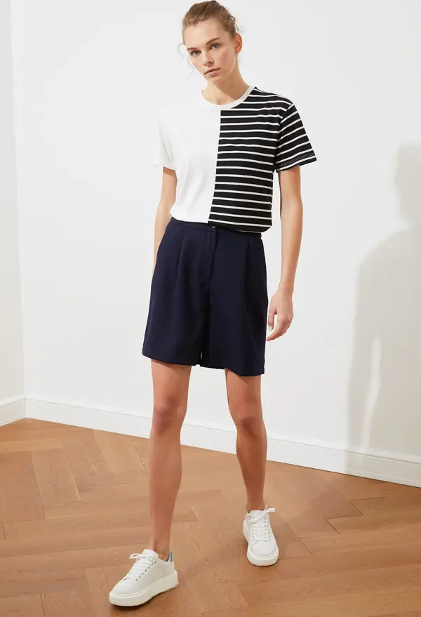 Trendyol Дамски къси панталони. Trendyol Bermuda