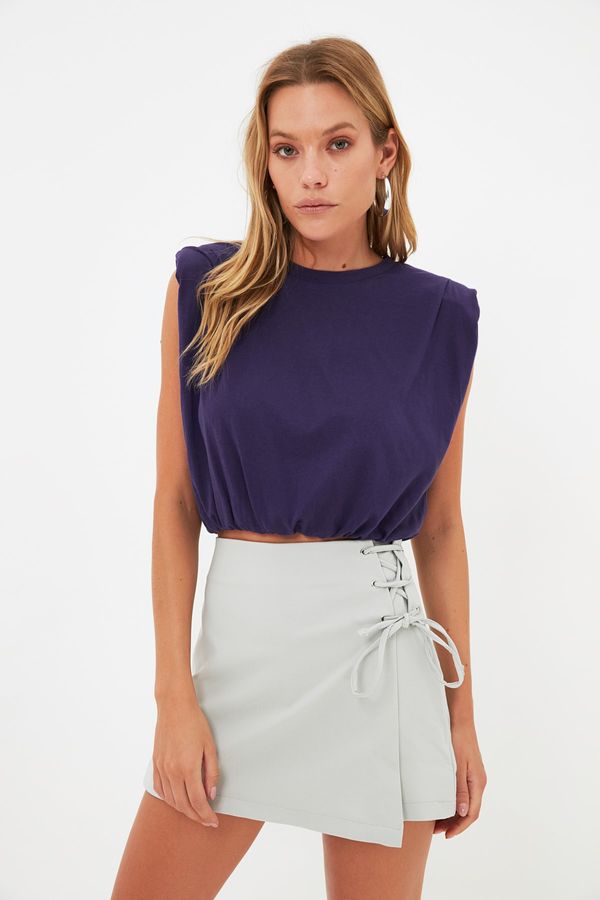 Trendyol Дамски къси панталони. Trendyol Detailed