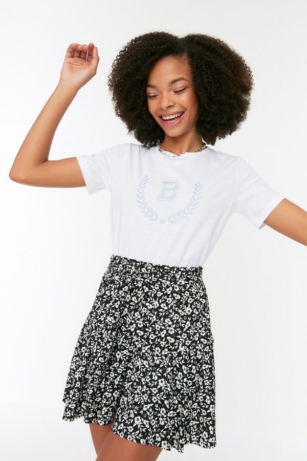 Trendyol Дамски къси панталони. Trendyol