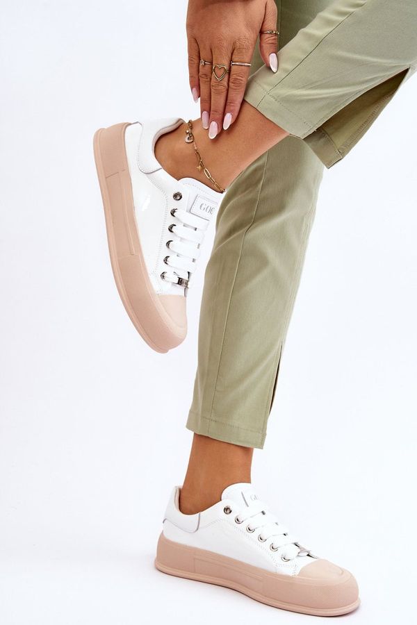 GOE Дамски лачени кецове на платформа GOE