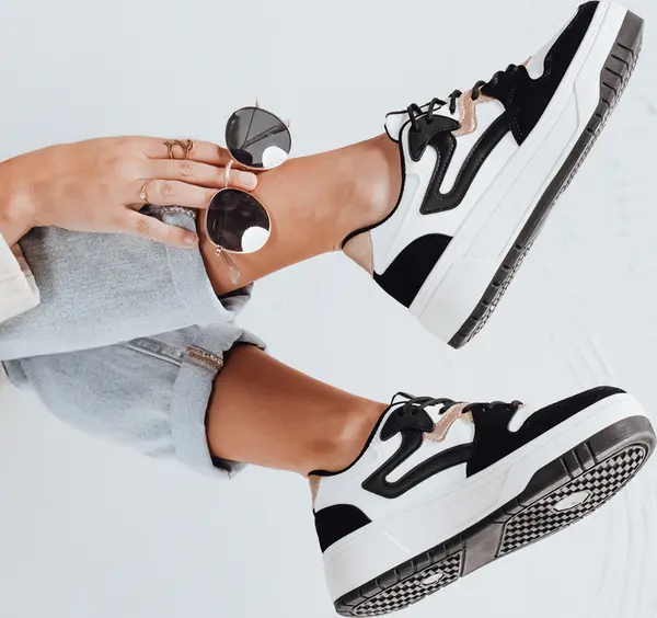 DStreet Дамски маратонки на платформа BEIMEI бели