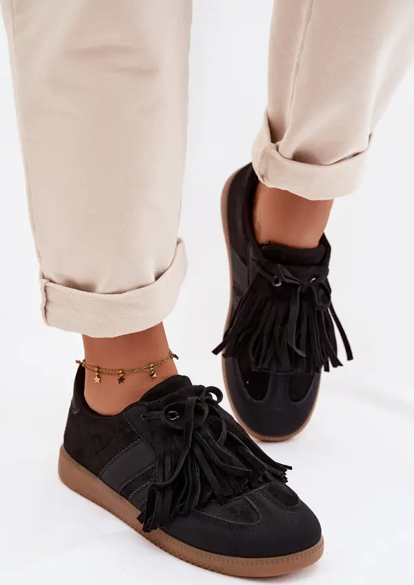 Boto Дамски маратонки с черни пискюли Dorivelle