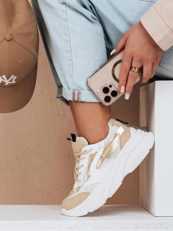 DStreet Дамски маратонки STEPLIFT, златисти