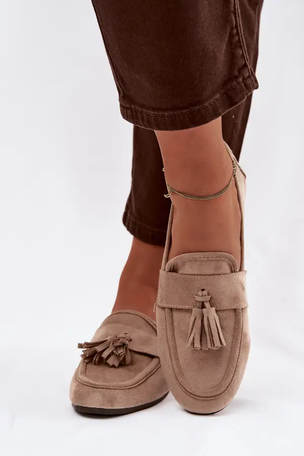 Boto Дамски мокасини с пискюли бежови