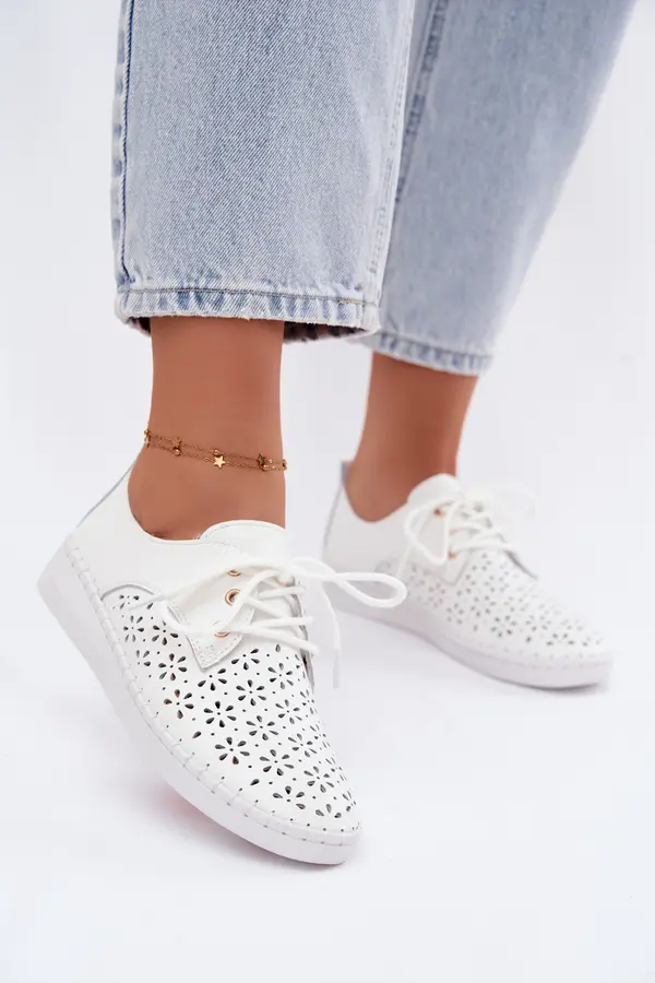 Boto Дамски ниски кожени обувки White Softie