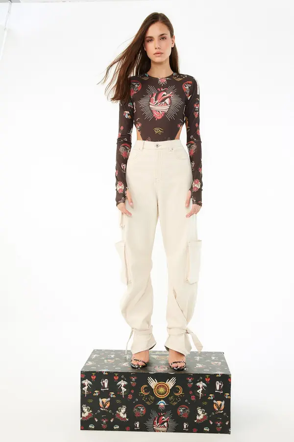 Trendyol Дамски панталон. Trendyol Cargo