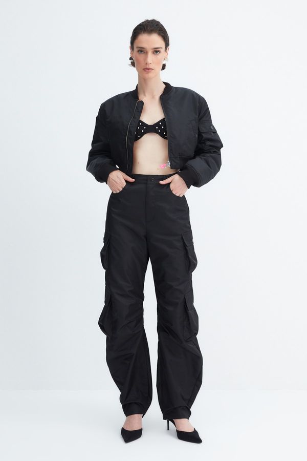 Trendyol Дамски панталон. Trendyol