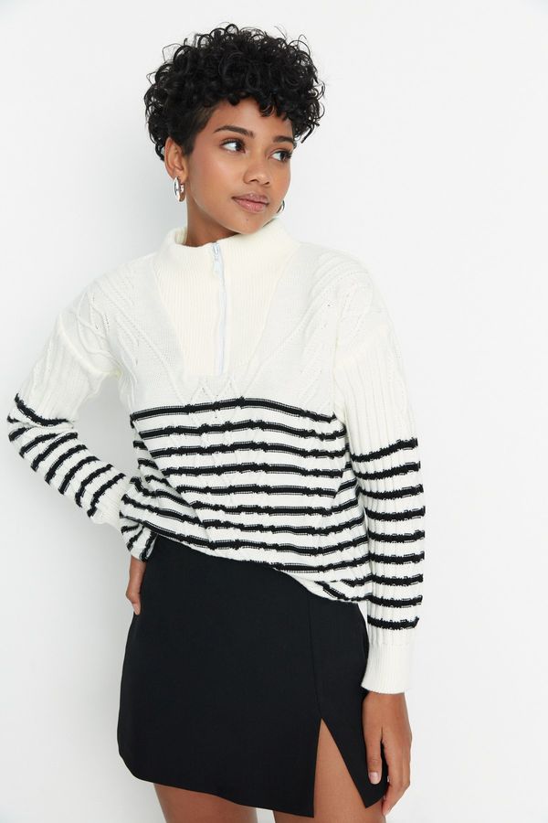 Trendyol Дамски пуловер. Trendyol Ecru