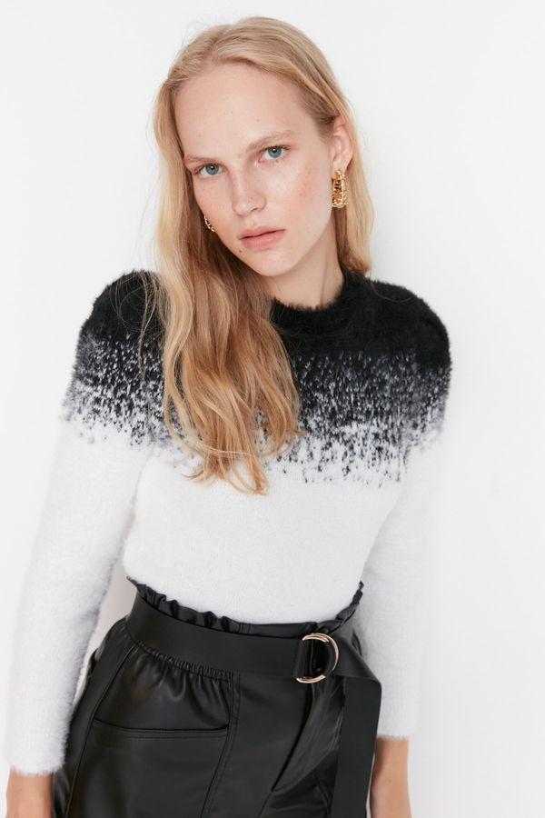 Trendyol Дамски пуловер. Trendyol Knitwear