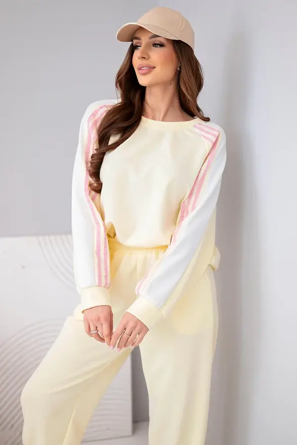 Kesi Włoski Дамски раиран комплект Kesi Włoski