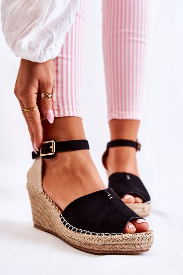 PE1 Дамски сандали Kesi