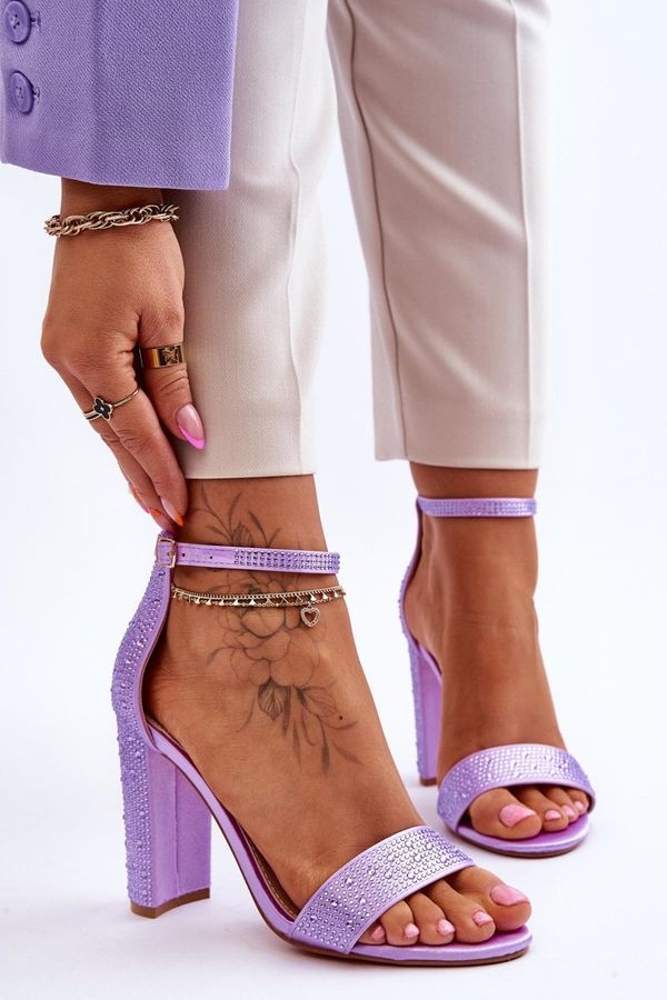 FJ1 Дамски сандали Kesi