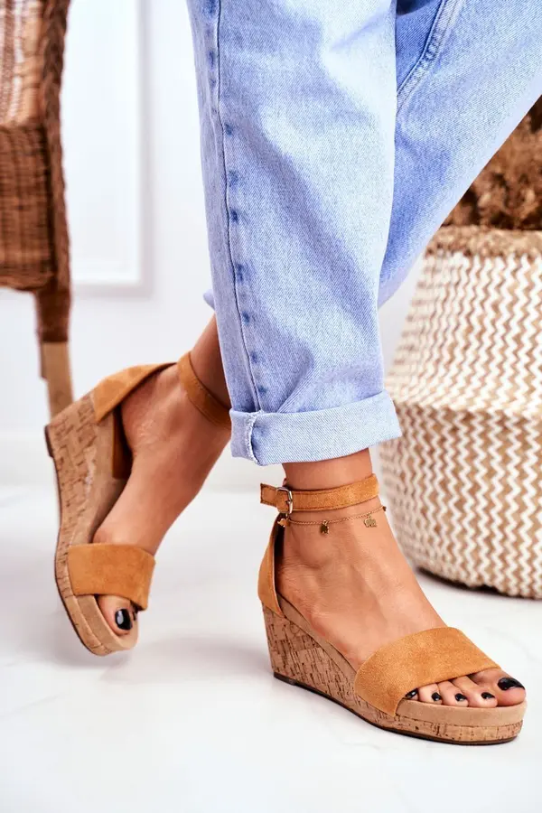 Boto Дамски сандали на платформа Camel MarryMe