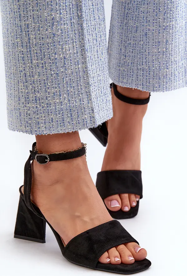 VINCEZA Дамски сандали на ток от еко велур Черни Vinceza 17328