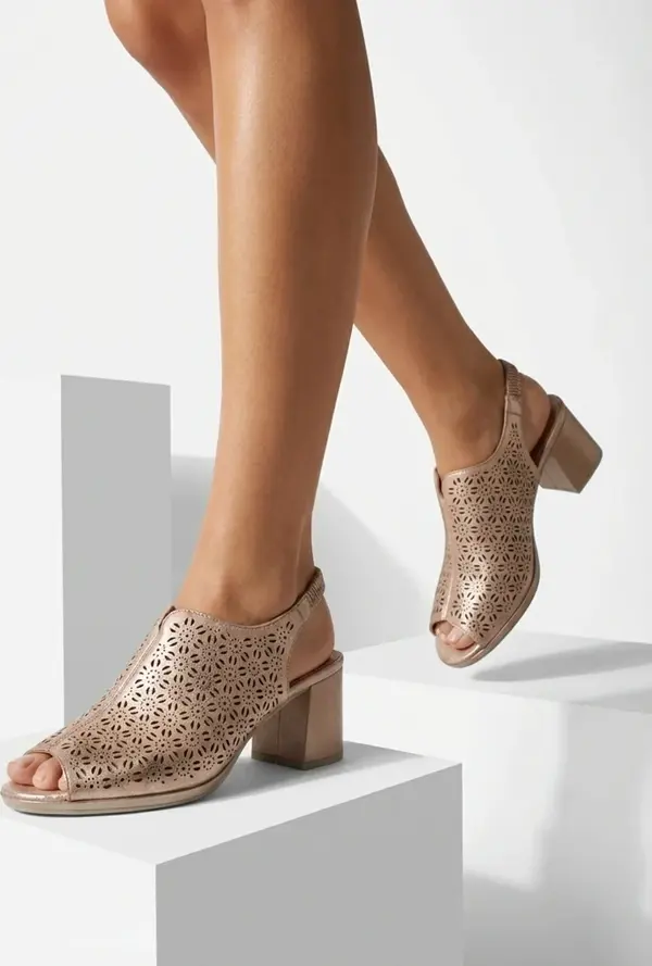 Resti Дамски сандали с токчета Effella