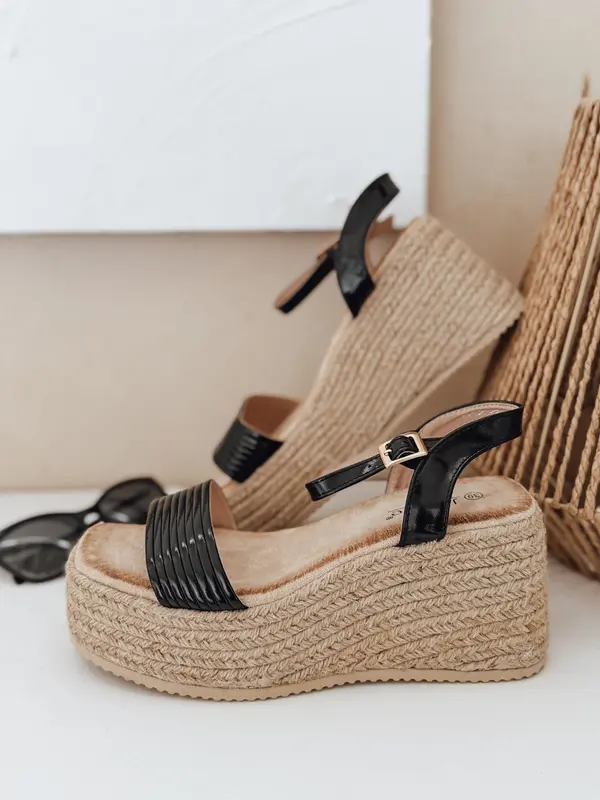 DStreet Дамски сандали TRENDJOY черни