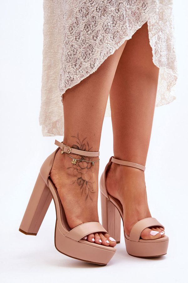 Kesi Дамски сандали. Kesi