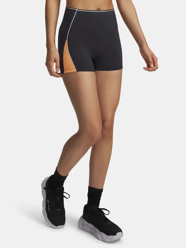 Under Armour Дамски шорти за бягане Under Armour UA Halo