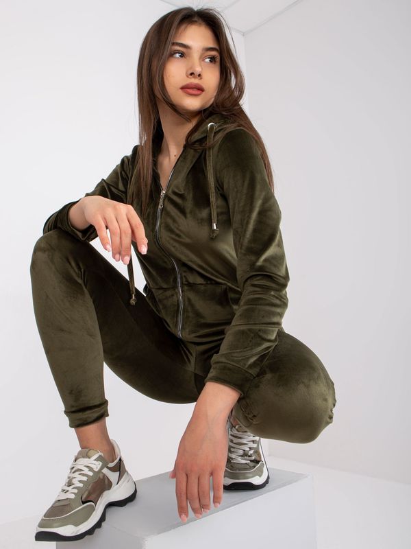 Fashionhunters Дамски спортен комплект. Fashionhunters Velor