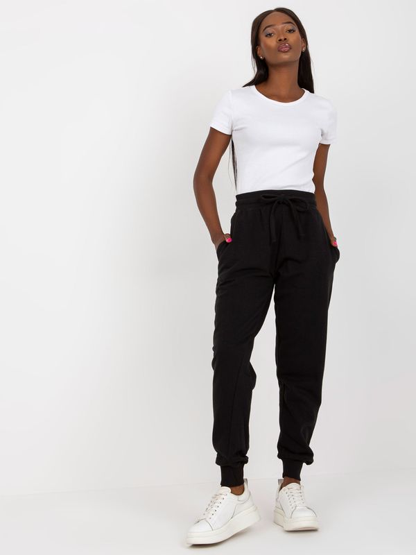 Fashionhunters Дамски спортен панталон. Fashionhunters