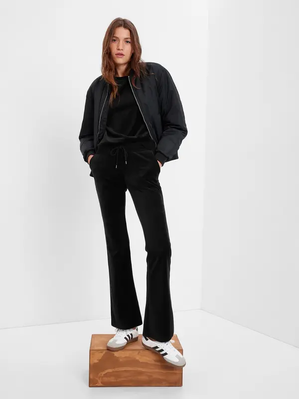 GAP Дамски спортен панталон. GAP Velour