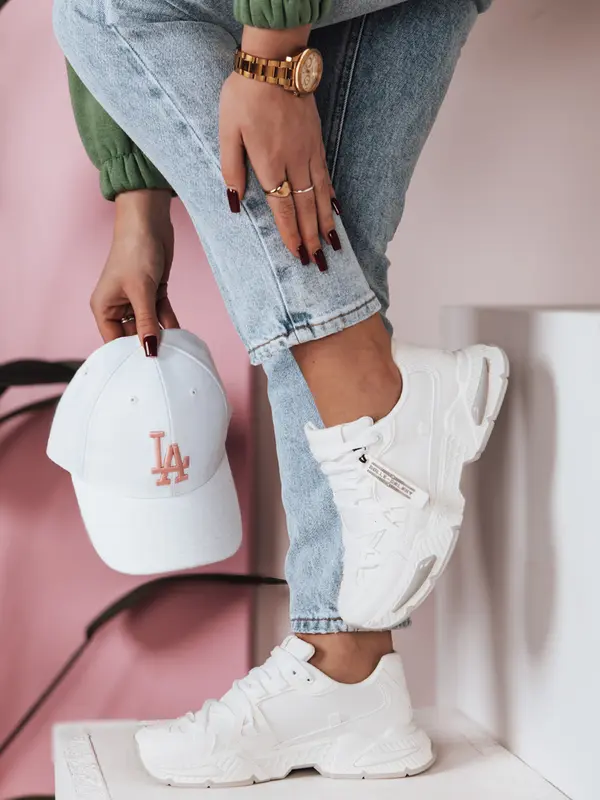 DStreet Дамски спортни маратонки RUNKIK бели