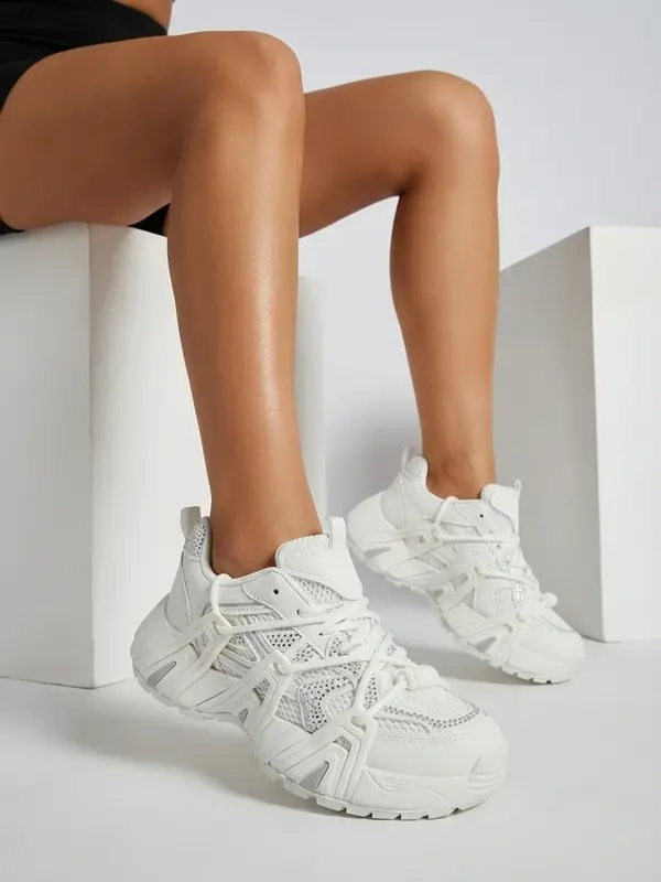 Resti Дамски спортни маратонки с по-дебела подметка