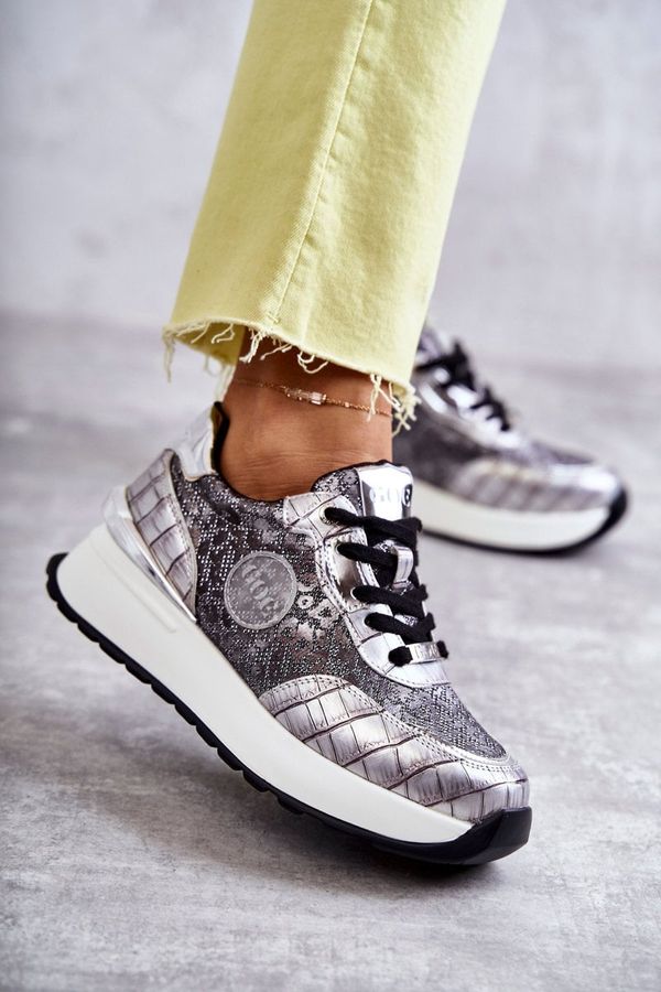 GOE Дамски спортни обувки на клин GOE