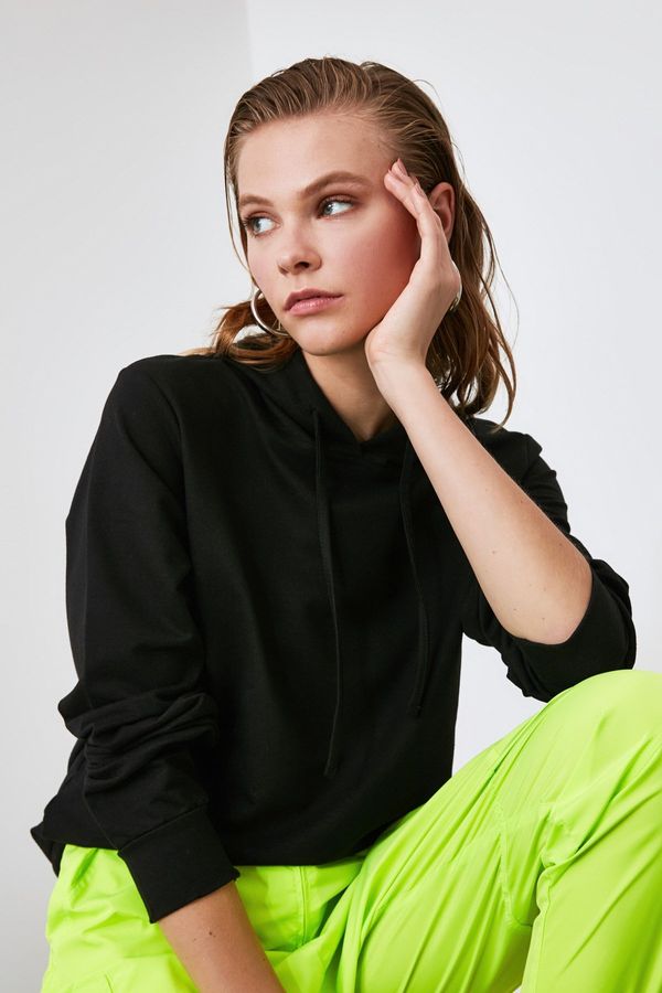 Trendyol Дамски суичър. Trendyol Basic