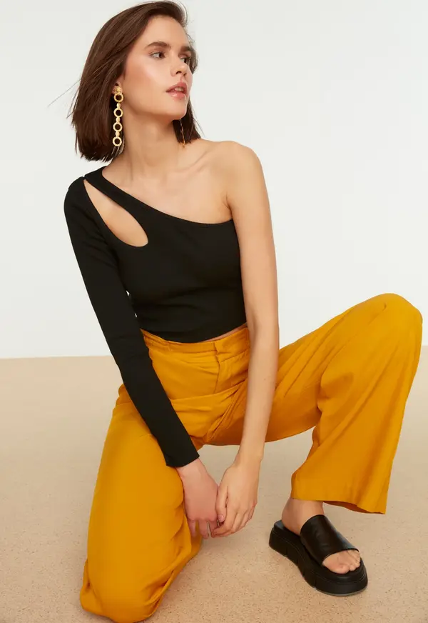 Trendyol Дамски топ. Trendyol Stone