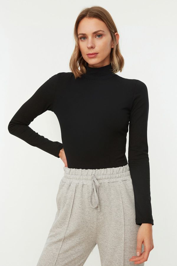 Trendyol Дамски топ. Trendyol TWOAW21BD0008/burgundy