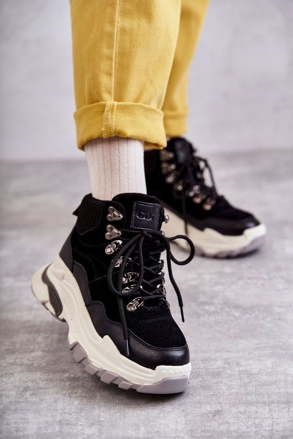 GOE Дамски високи спортни обувки GOE