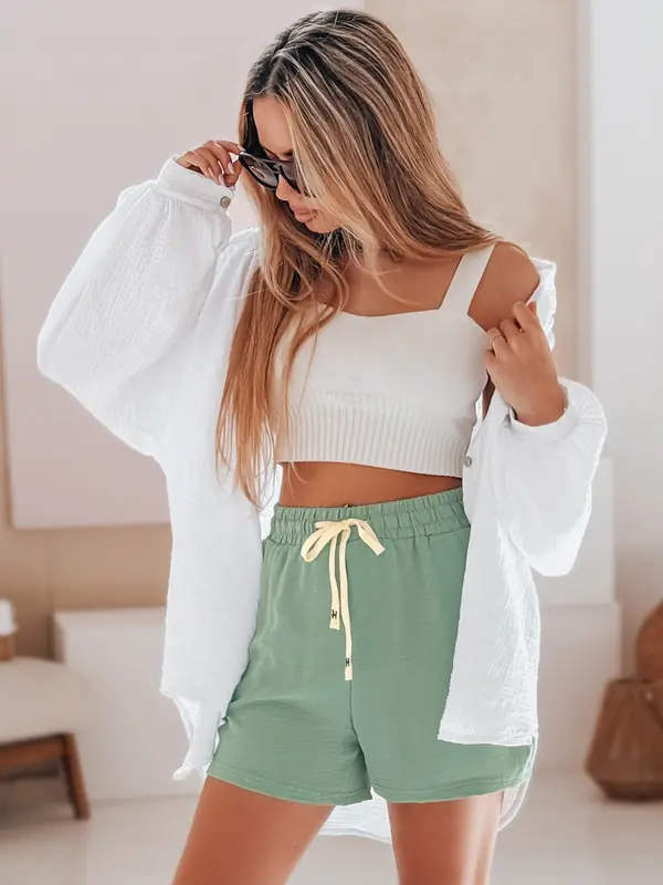 DStreet Дамски зелени шорти HOT VIBE