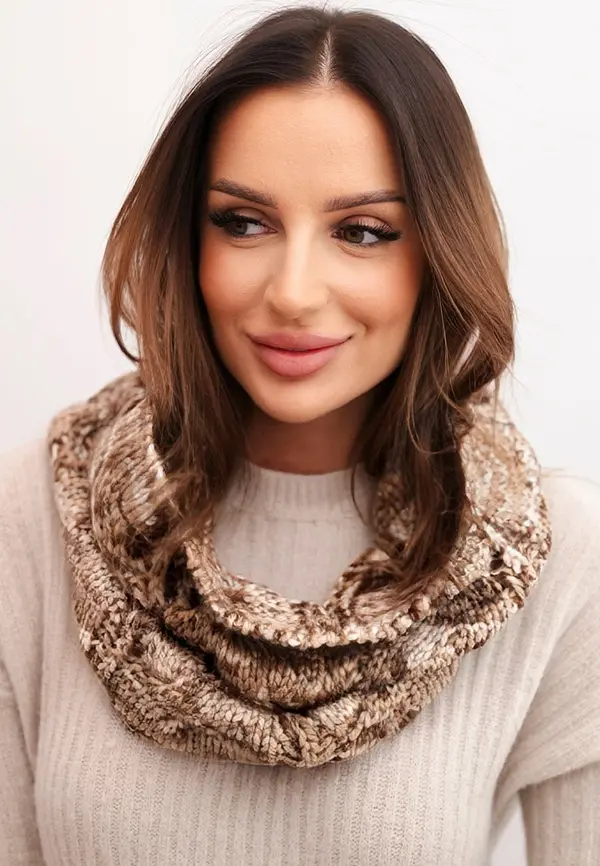 Kesi Дамски зимен шал на пъстри шарки KN25