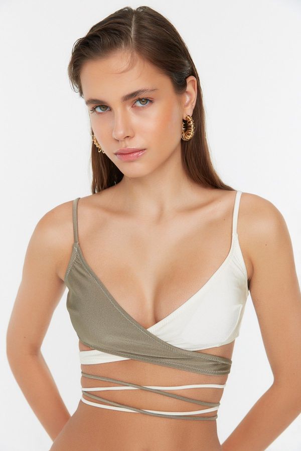 Trendyol Дамско горнище на бански Trendyol Color block