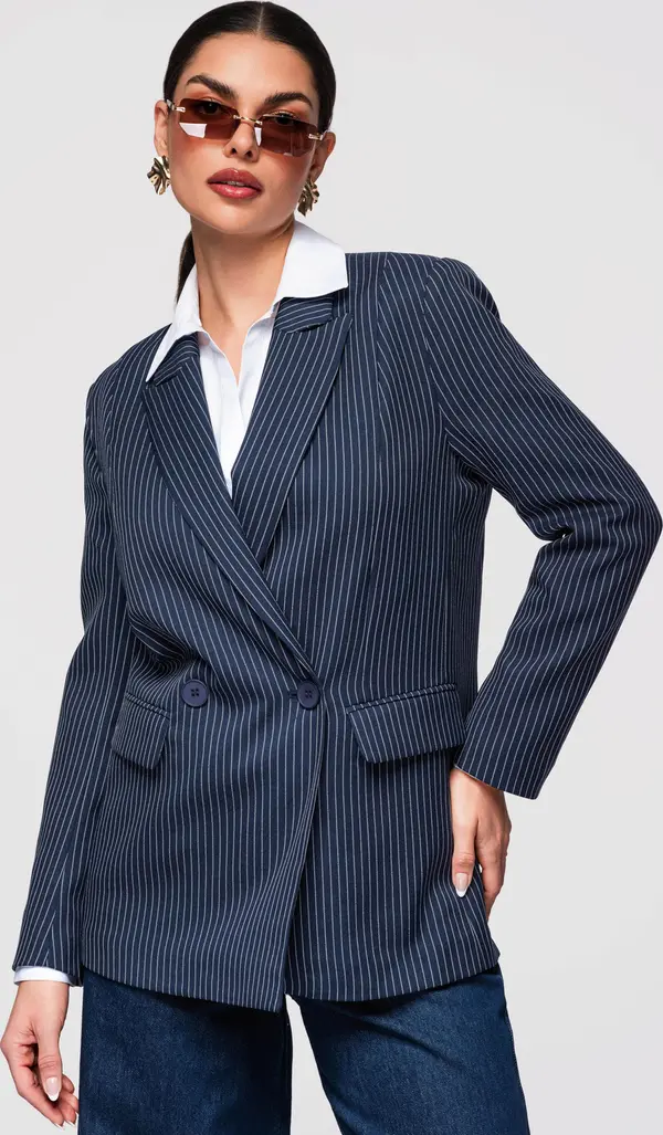 Edoti Дамско късо яке Chanel