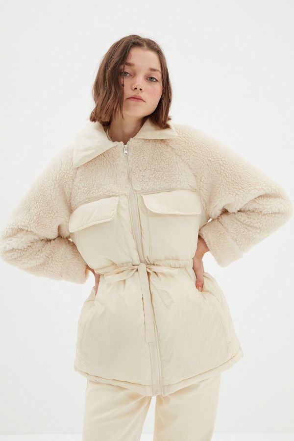 Trendyol Дамско палто Trendyol Plush